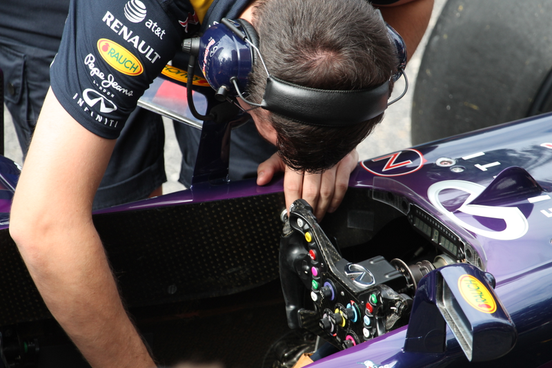 Illustration for article titled I Rode With Sebastian Vettel During Red Bull's F1 Donut Extravaganza